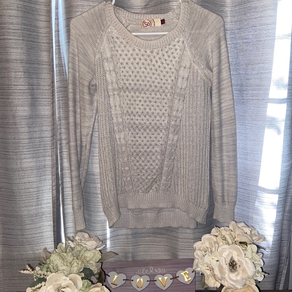 Grey pattern sweater ☁️